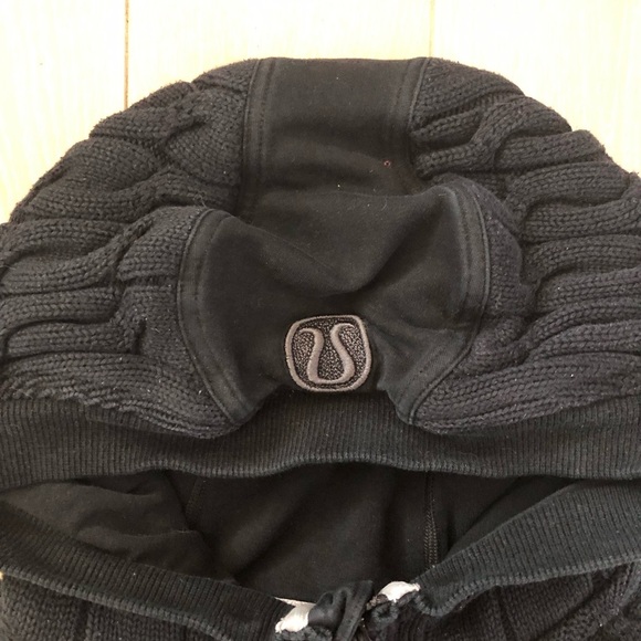 Lululemon Fireside Zip Up Cable Knit Hoodie in Black Size 6 - Picture 5 of 12